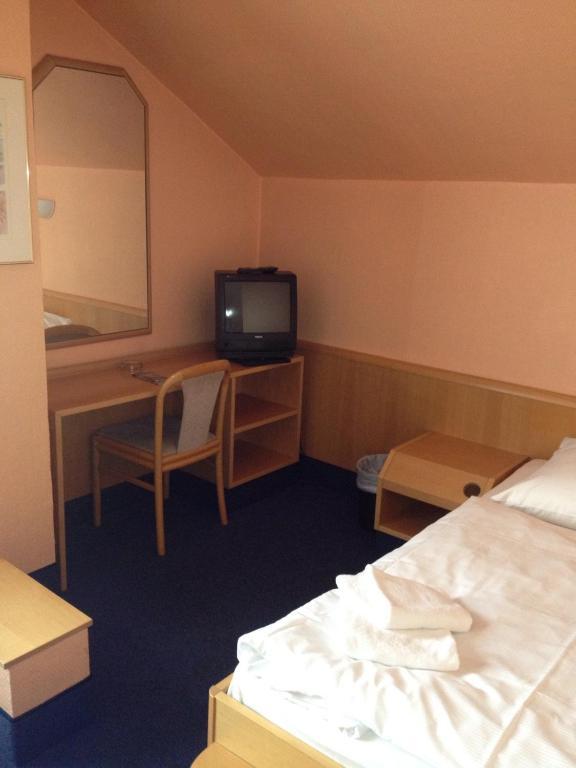A1 Raststaette & Motel Hamburg-Stillhorn Δωμάτιο φωτογραφία