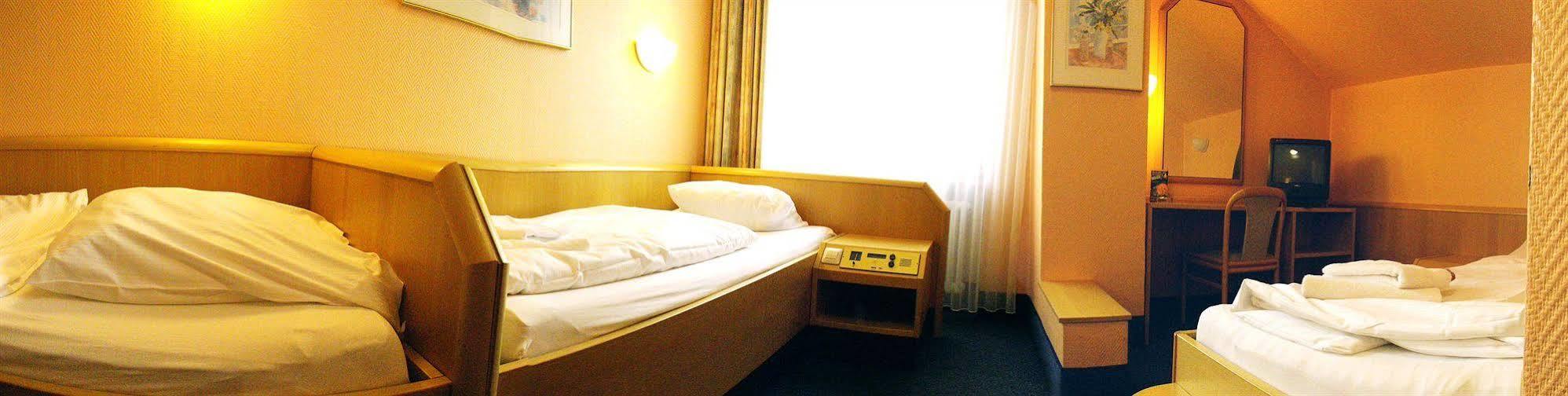 A1 Raststaette & Motel Hamburg-Stillhorn Εξωτερικό φωτογραφία
